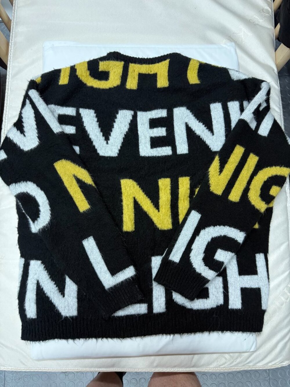 ASOS DESIGN Black Graphic Knit Sweater Black White Yellow Sz M - Picture 3 of 5